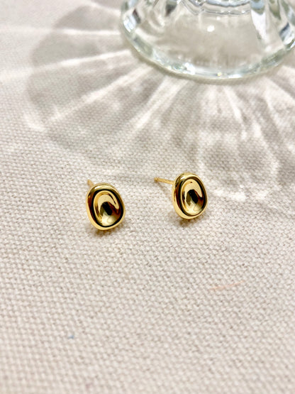 Mini Pebble Stud Earrings